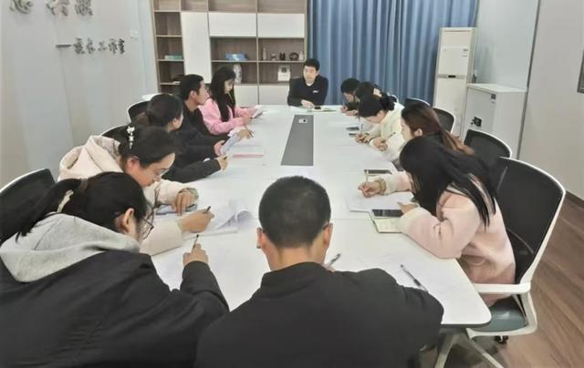雷竞技raybet入口郑州管城区外国语牧歌小学：以特色体育课程绘牧歌教育华章(图4)